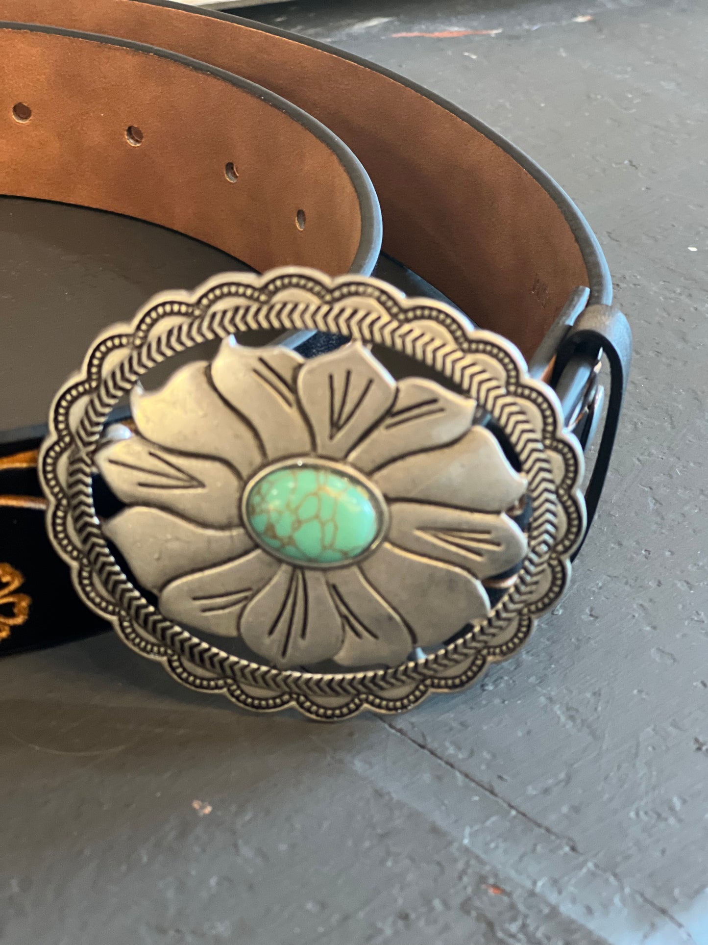 Western Floral Silver Buckle Belt